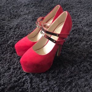 Liliana Heels